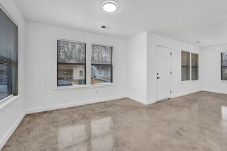 927 Seattle St in Memphis, TN - Building Photo - Building Photo