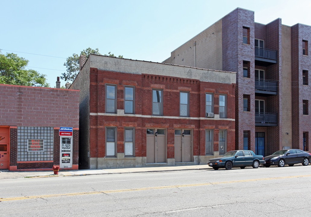 3219-3221 S Archer Ave in Chicago, IL - Building Photo