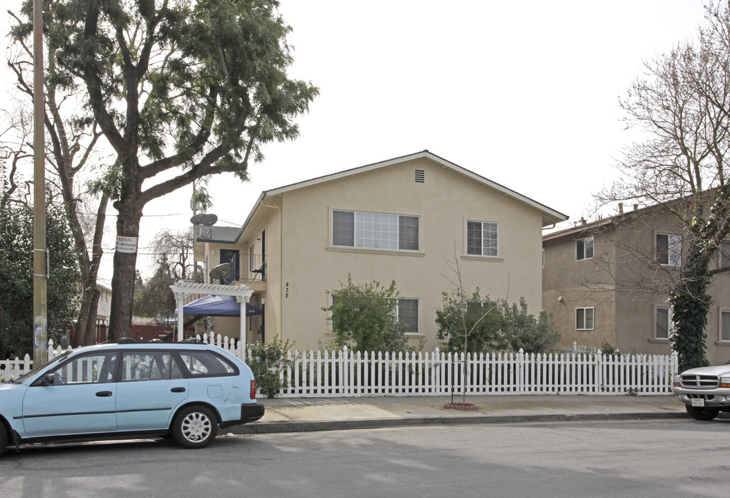 432 War Admiral Ave in San Jose, CA - Foto de edificio