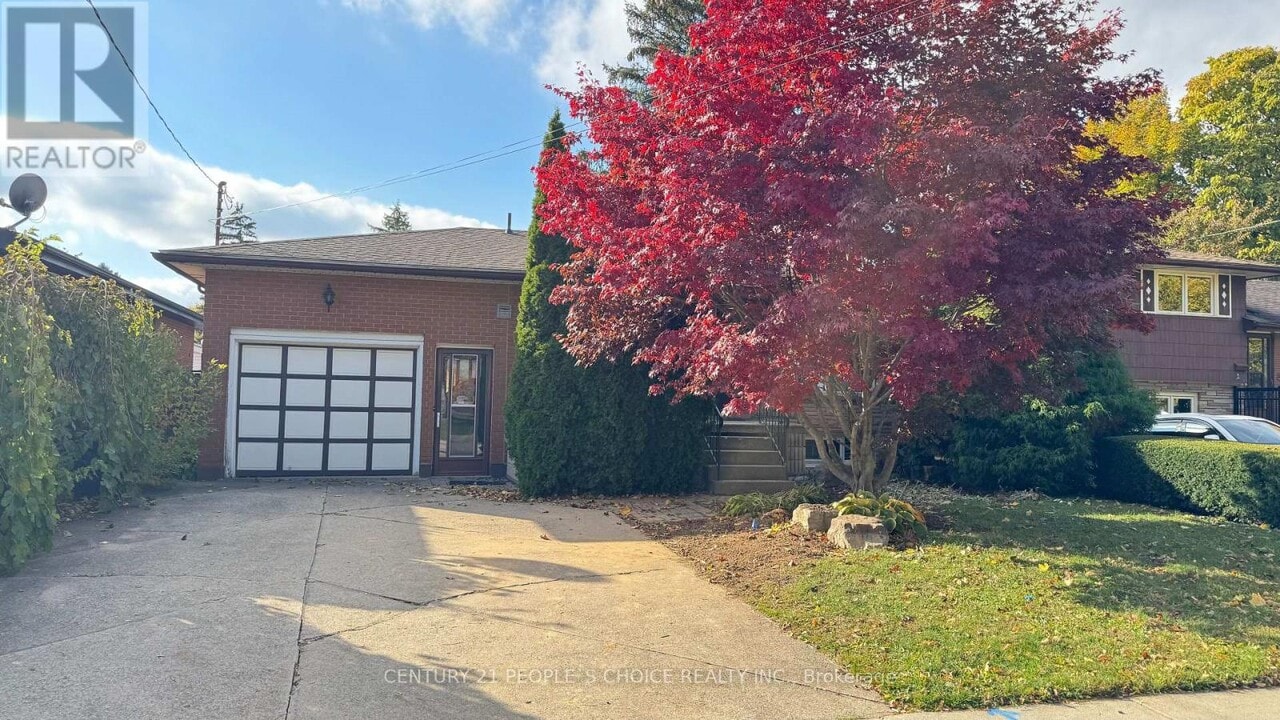 122 Rifle Range Rd in Hamilton, ON - Building Photo