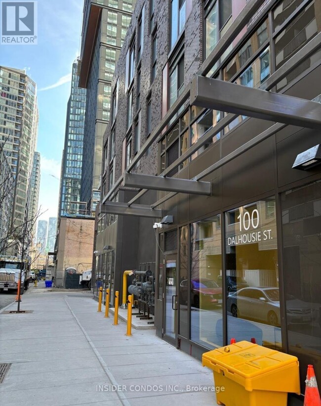 100-3100 Dalhousie St in Toronto, ON - Building Photo - Building Photo
