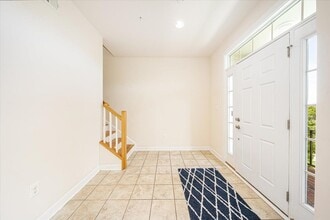 9128 Kenway Ln in Frederick, MD - Building Photo - Building Photo