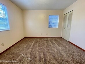 10410 Torrington Rd in Louisville, KY - Building Photo - Building Photo