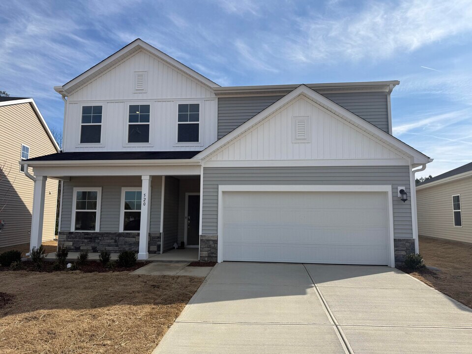 520 Venetian Dr in Sanford, NC - Building Photo