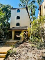 6060 S Falls Cir Dr in Lauderhill, FL - Building Photo