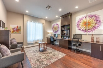 Adiamo in Henderson, NV - Foto de edificio - Building Photo