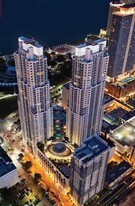 244 Biscayne Blvd, Unit 200 in Miami, FL - Building Photo