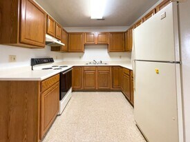 9012 W Jackson St in Muncie, IN - Building Photo