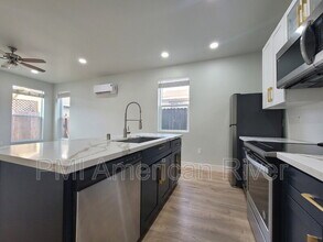 219 Needles Way in Folsom, CA - Building Photo - Building Photo