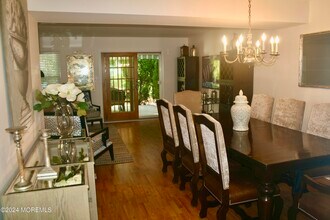 16 Apple Dr in Spring Lake, NJ - Building Photo - Building Photo