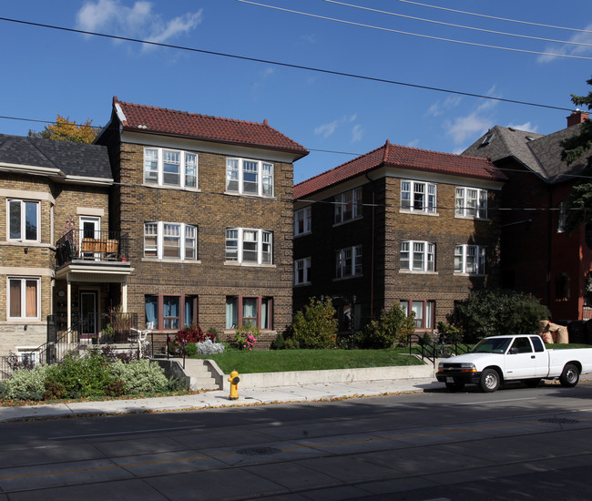 1570 King St W in Toronto, ON - Building Photo - Primary Photo