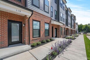 119 Lyla Ln in New Brunswick, NJ - Building Photo