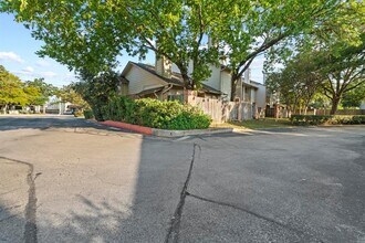 3801 Menchaca Rd in Austin, TX - Building Photo - Building Photo