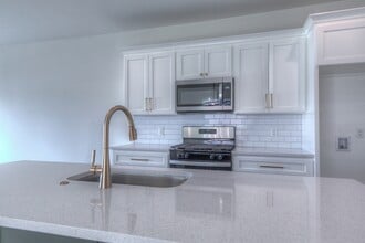 2817 E 81st Pl in Tulsa, OK - Building Photo - Building Photo