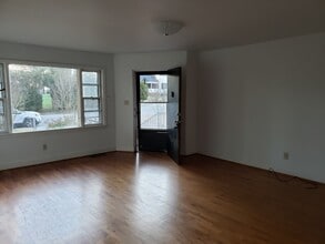 203 Williamson St in Louisburg, NC - Building Photo - Building Photo