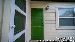 130 E Norwood Ct in San Antonio, TX - Building Photo - Building Photo