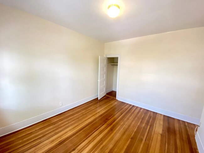 22 Brighton Ave, Unit 6 in Boston, MA - Building Photo - Building Photo