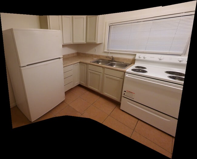 145 W Voorhis Ave, Unit 2 in DeLand, FL - Building Photo - Building Photo
