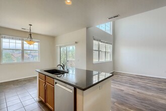 3681 S Perth Cir in Aurora, CO - Building Photo - Building Photo