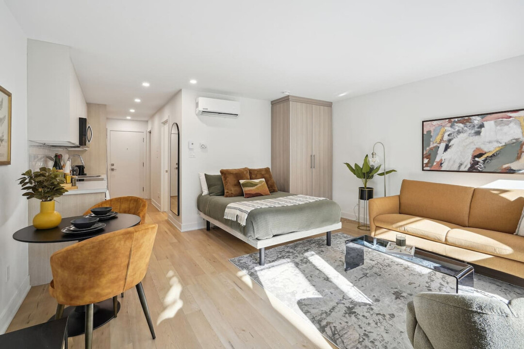 2114 Rue Bercy in Montréal, QC - Building Photo