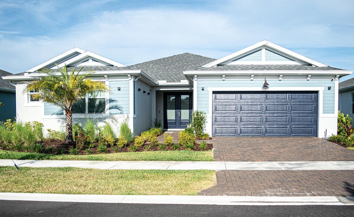 10317 SW Phineas Ln in Port St. Lucie, FL - Building Photo