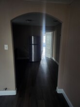 817 E Houston St in Sherman, TX - Foto de edificio - Building Photo