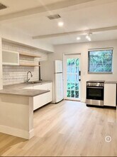 2538 SW 11th St in Miami, FL - Building Photo - Building Photo