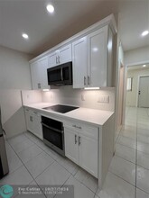 2909 Middle River Dr in Fort Lauderdale, FL - Building Photo - Building Photo