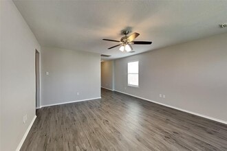 19326 Moss Meadow Ln in Katy, TX - Building Photo - Building Photo