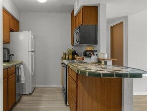 904 University Oaks Blvd, Unit 96 in College Station, TX - Foto de edificio - Building Photo