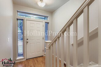 16096 SW Holland Ln in Sherwood, OR - Building Photo - Building Photo