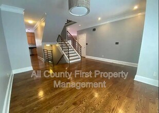 1242 Wildcliff Pkwy NE in Atlanta, GA - Building Photo - Building Photo