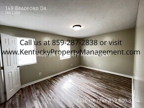 149 Bradford Dr in Paris, KY - Building Photo - Building Photo