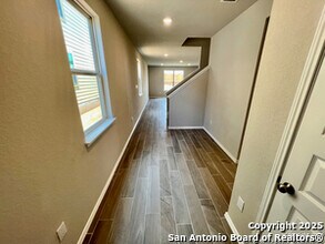 204 Kinsley Wy in New Braunfels, TX - Building Photo - Building Photo