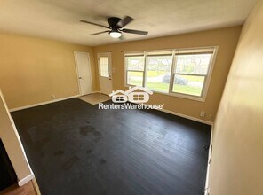 11413 Eastern Ave in Kansas City, MO - Building Photo - Building Photo