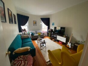 1495 Beacon St, Unit 15 in Brookline, MA - Building Photo - Building Photo