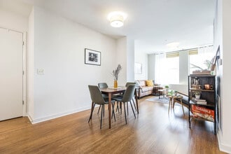 401 Cherry St-Unit -ID1261674P in Macon, GA - Building Photo - Building Photo