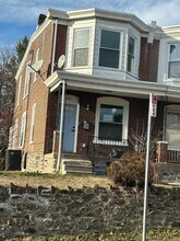 484 Shurs Ln in Philadelphia, PA - Building Photo - Building Photo