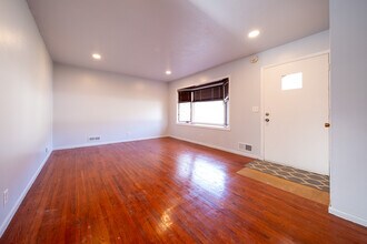 445 Walnut Ln in Apple Valley, MN - Building Photo - Building Photo