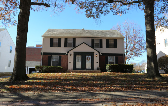 Terrace Park Townhomes in Kansas City, MO - Foto de edificio - Building Photo