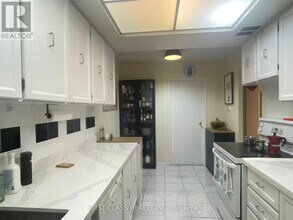 3131 Bridletowne Cir in Toronto, ON - Building Photo - Building Photo