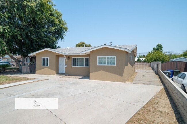 property at 10199 Camulos Ave