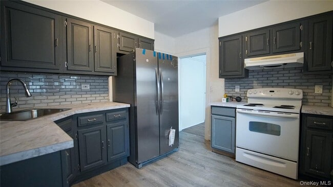 property at 27 Lawrence Ave