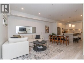 3490 Mt Seymour Pkwy in North Vancouver, BC - Building Photo - Building Photo