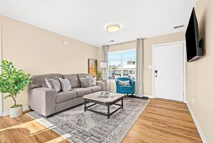 18377 Sharon Ln, Unit SI ID1032361P in Roseville, MI - Building Photo