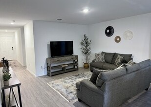 722 Killdeer Trl in New Braunfels, TX - Building Photo - Building Photo