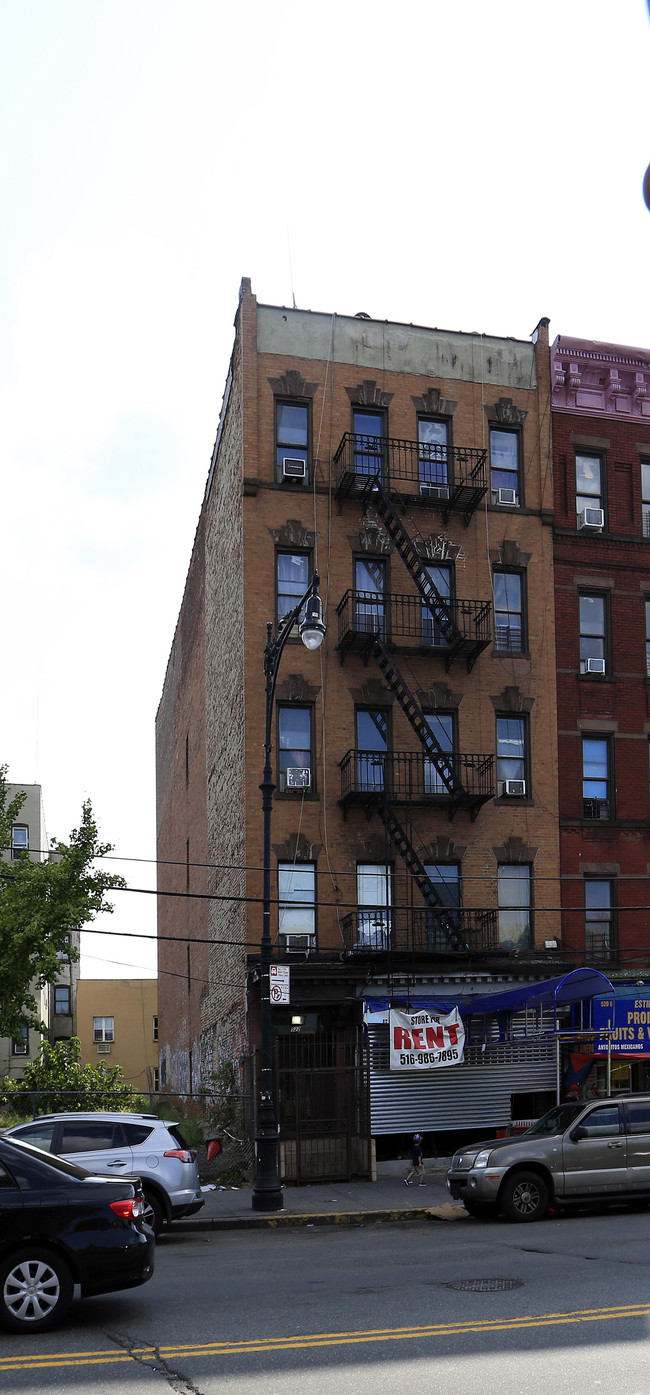 522 E 149th St in Bronx, NY - Foto de edificio - Building Photo