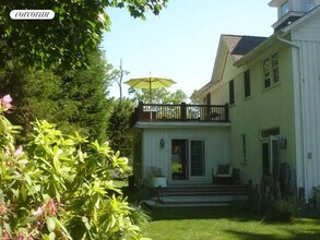 130 Ferry Rd in Sag Harbor, NY - Building Photo - Building Photo