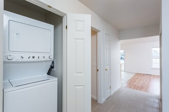 50 Silverlight Wy in Rochester, NY - Building Photo - Building Photo