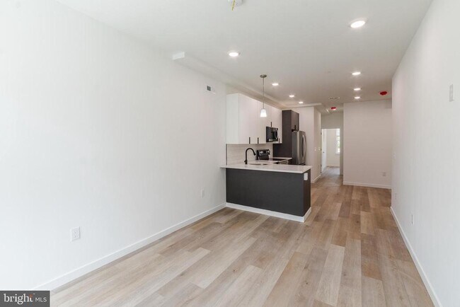 1003 W Dakota St in Philadelphia, PA - Building Photo - Building Photo